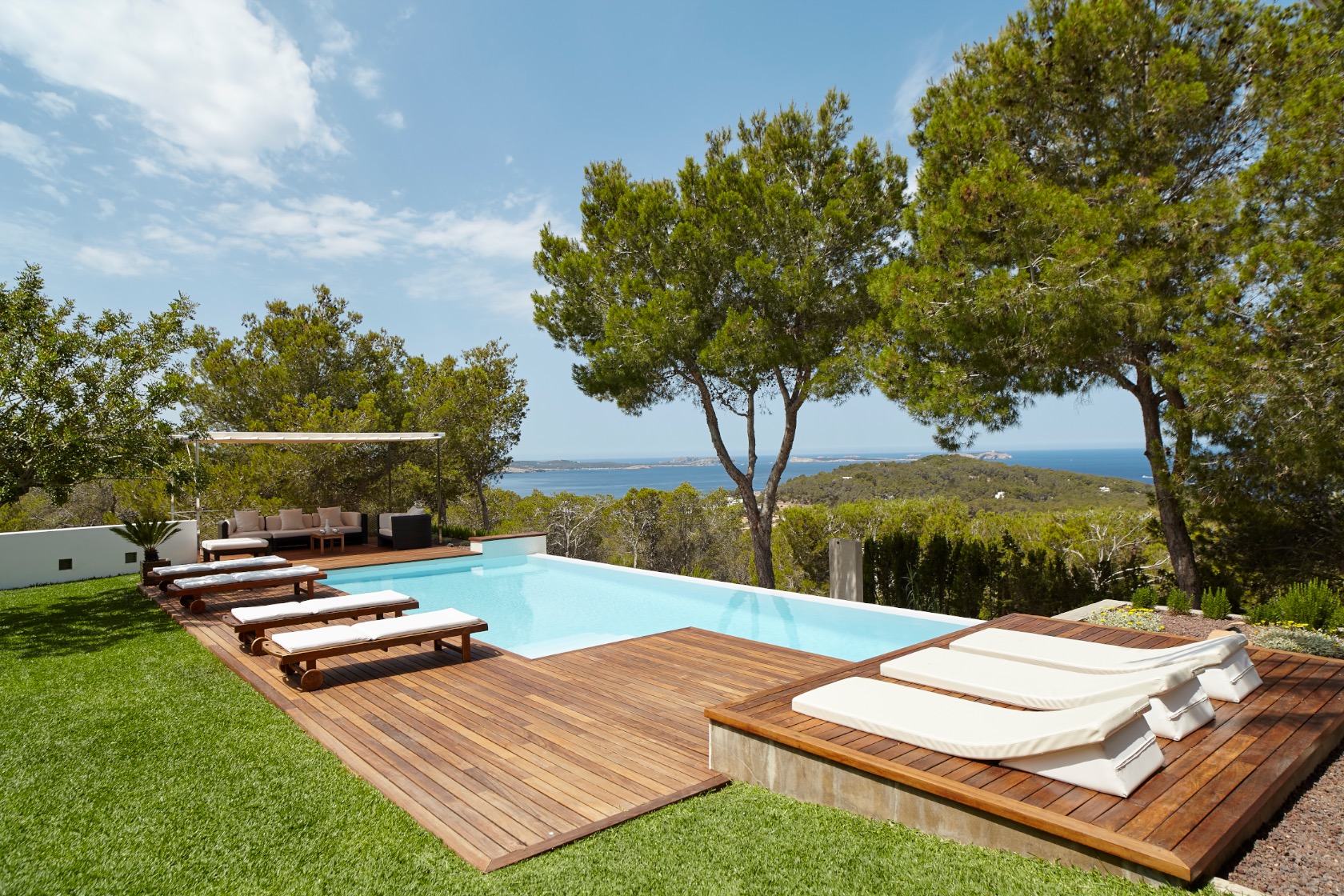 21 Swimming Pool